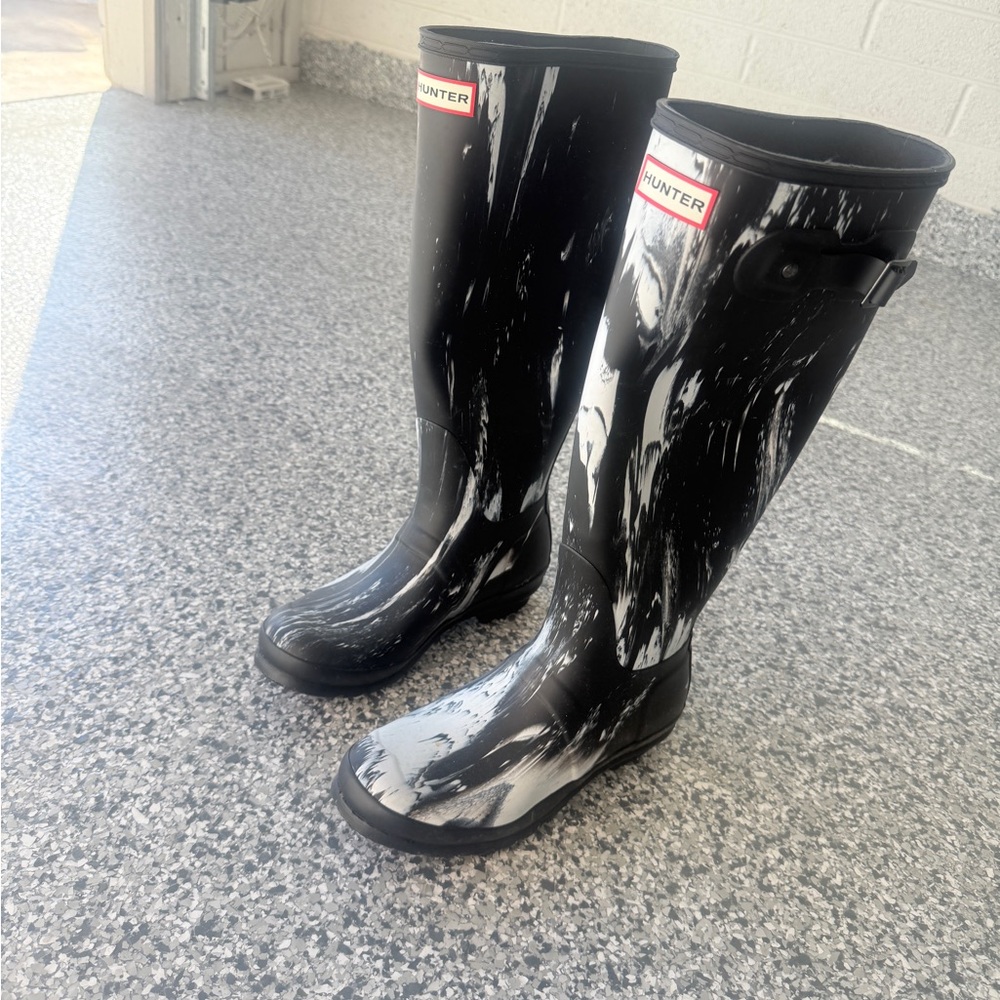 Hunter Monochrome Splash Tall Boots - Picture 3 of 8
